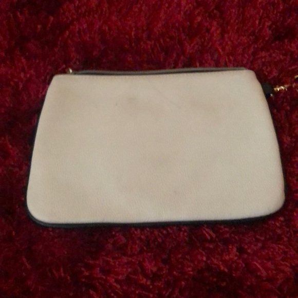 Betsey Johnson - Picture 2 of 8